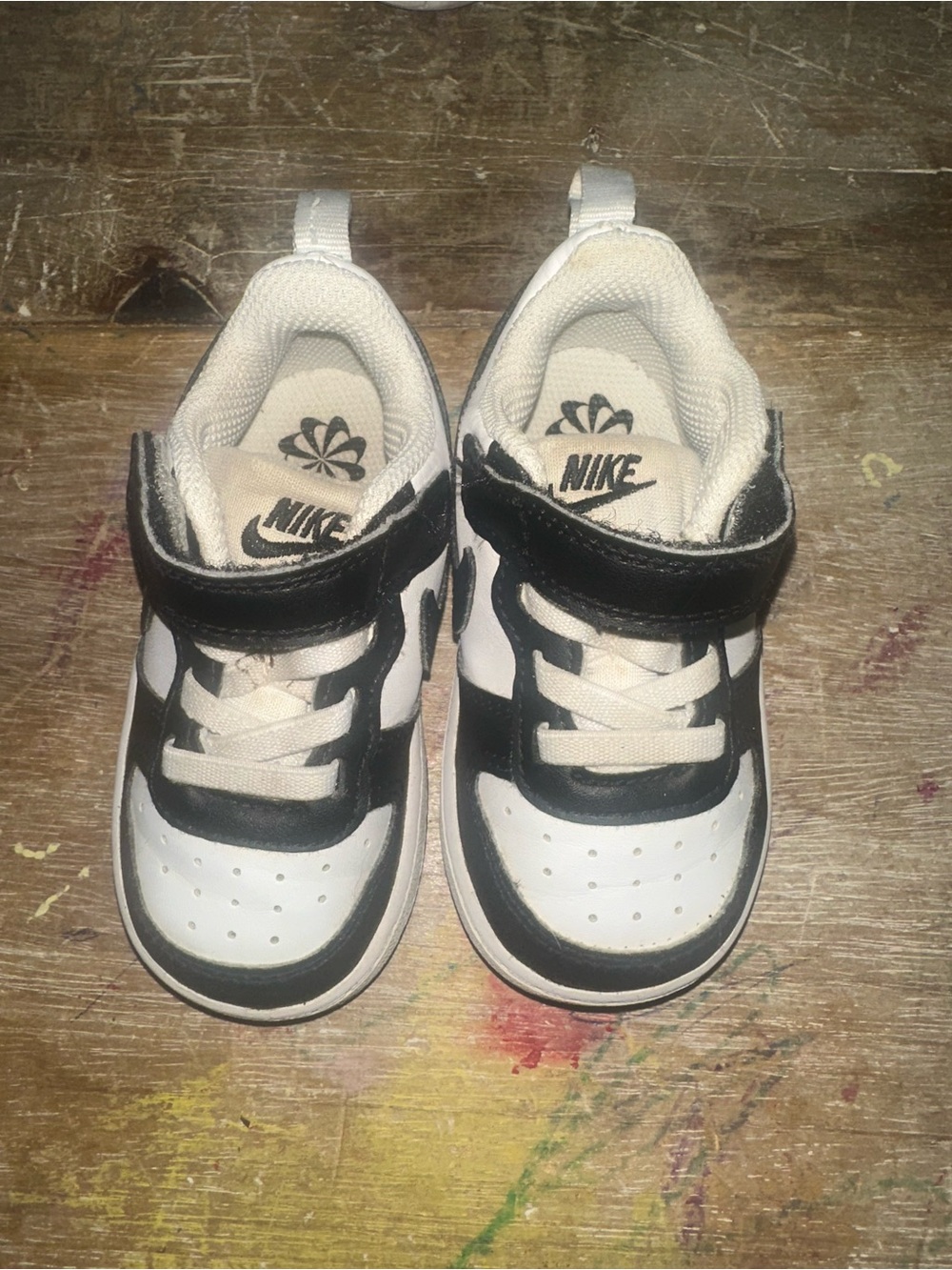 Nike Kids Black and White Hook-and-Loop Sneakers